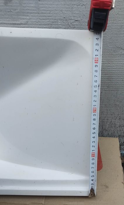 Умивальник накладний новий