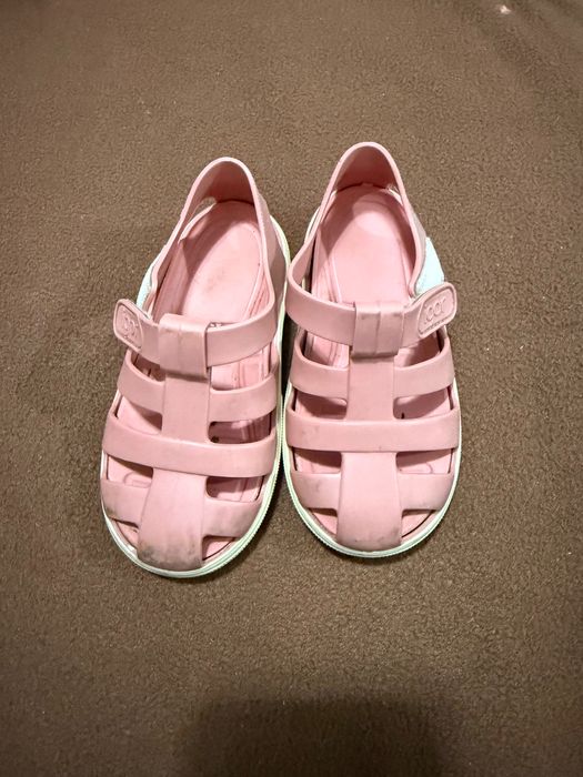 Vendo Sandálias Marca Igor usadas mas em bom Estado