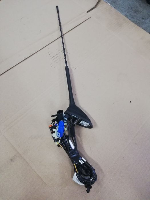 Antena dachowa bat podstawa nawigacja navi Ford Focus mk3 C-max mk2