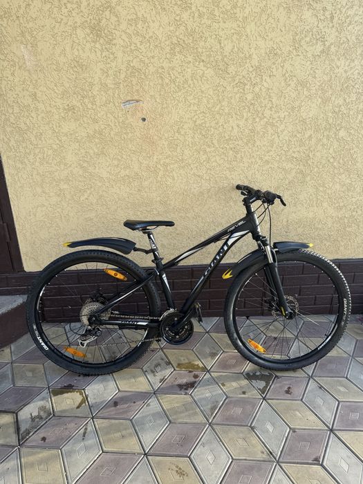 Продам велосипед Giant Revel 29