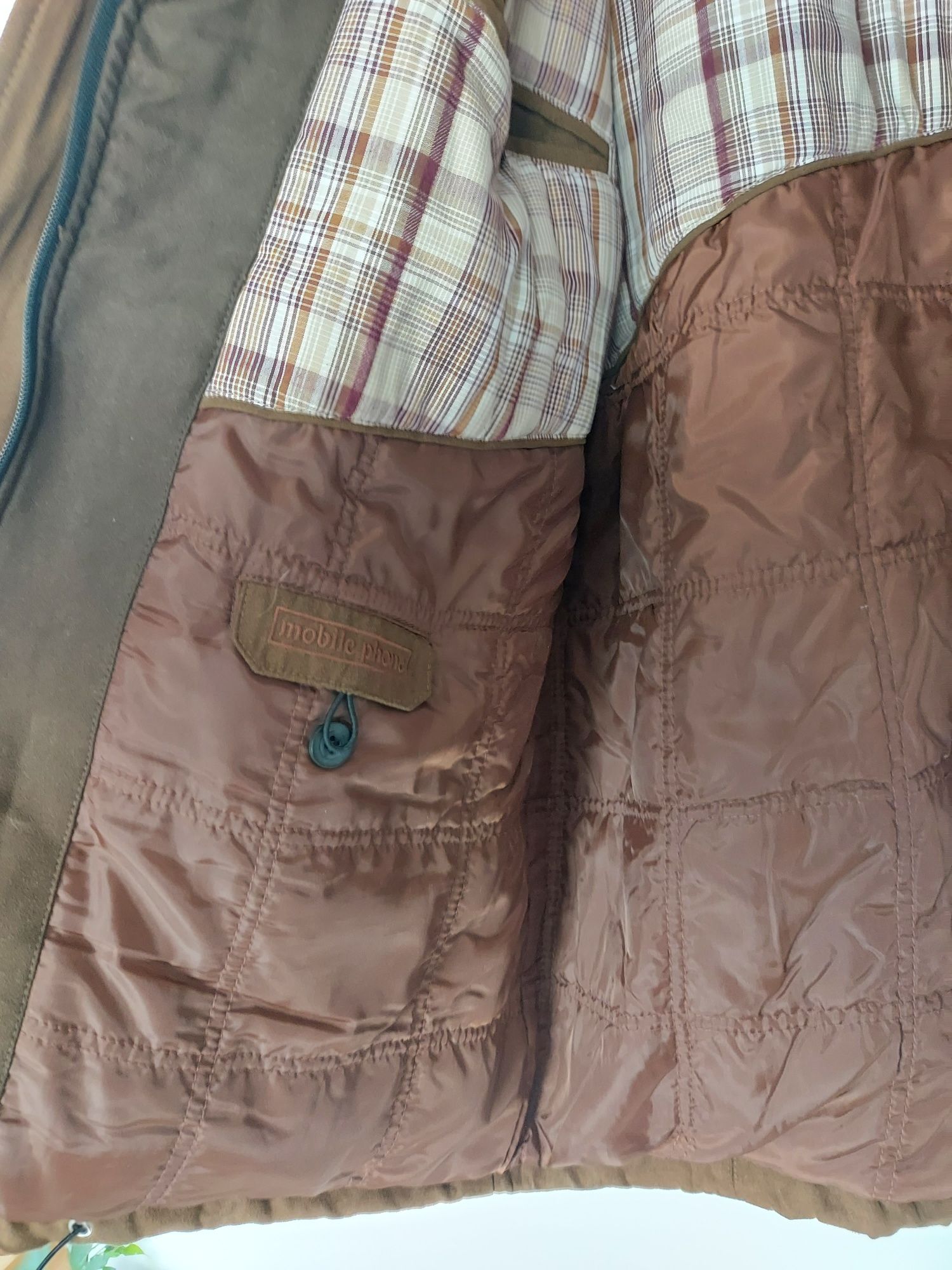 Brązowa męska kurtka a la zamszowa przejsciowa lekko ocieplana 42 L XL