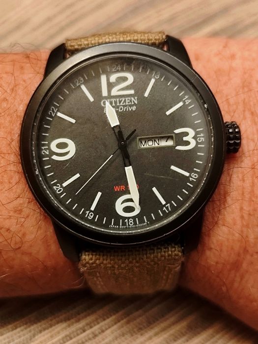 Citizen Eco-Drive,modelo BM8476-23EE,bom estado