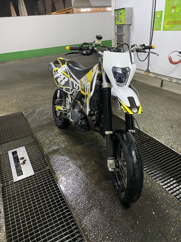 Drz 440E supermotard