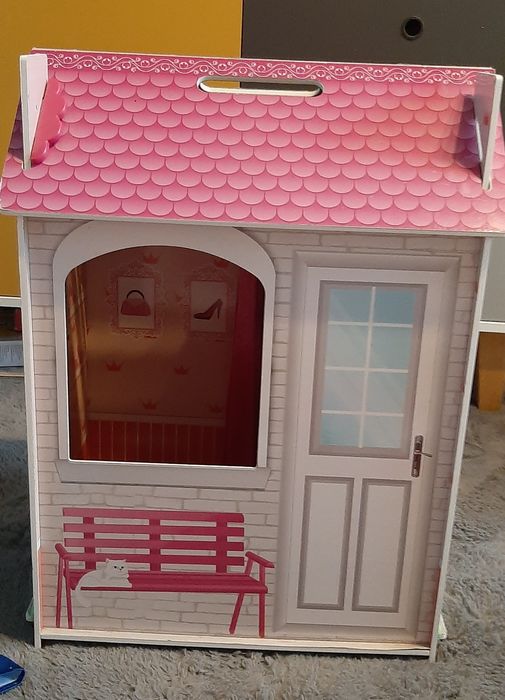 Polecam duży zestaw lalek, ubranka, domek-sklep-przebieralnia