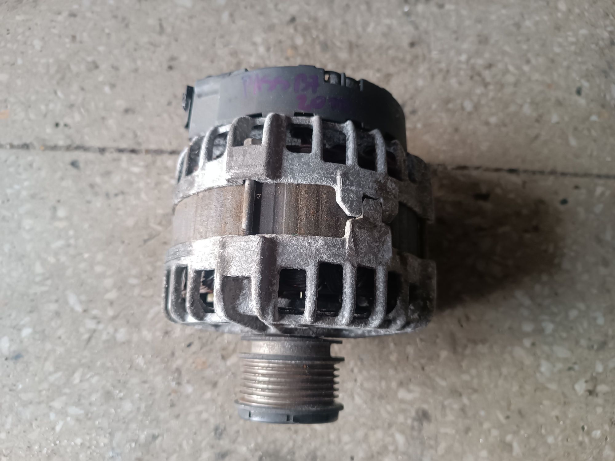 Alternator passat B7 CC superb 2.0tdi 180a 03l,903,024e tiguan a3 8p