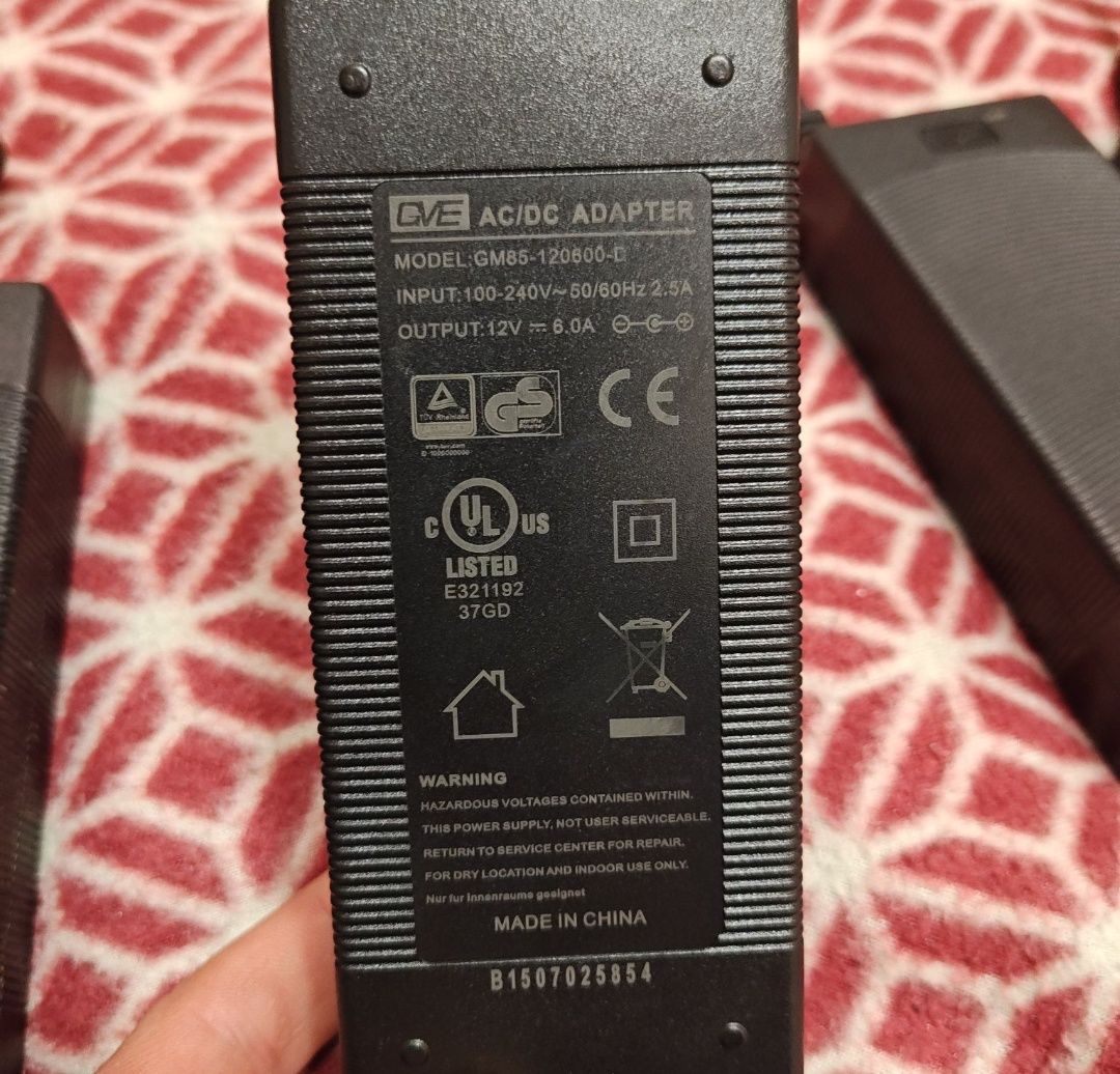 Блок питания на 2 устройства GVE GM85 100-240V~50/60Hz 2.5А