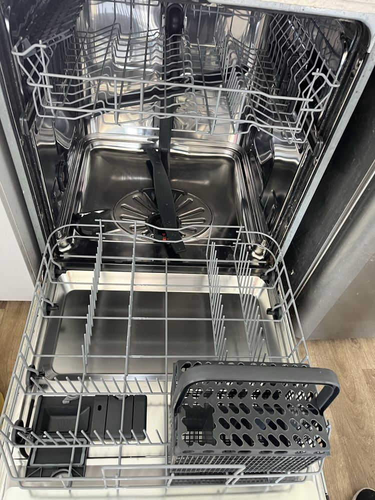Sprzedam zmywarkę Electrolux EEA627201L