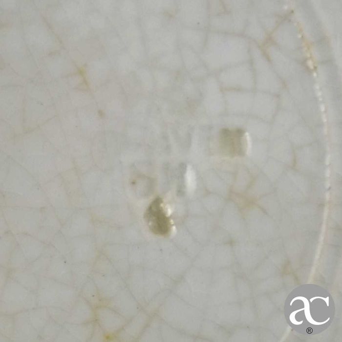 Raro Prato em Faiança de Sacavém, (1894 a 1909), cavaleiros e cavalos