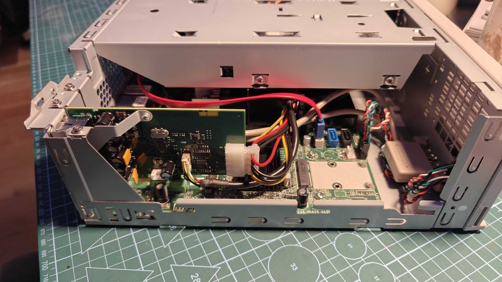 Komputer Wincor Nixdorf Beetle /M-III 8GB RAM, 500GB HDD, G1820