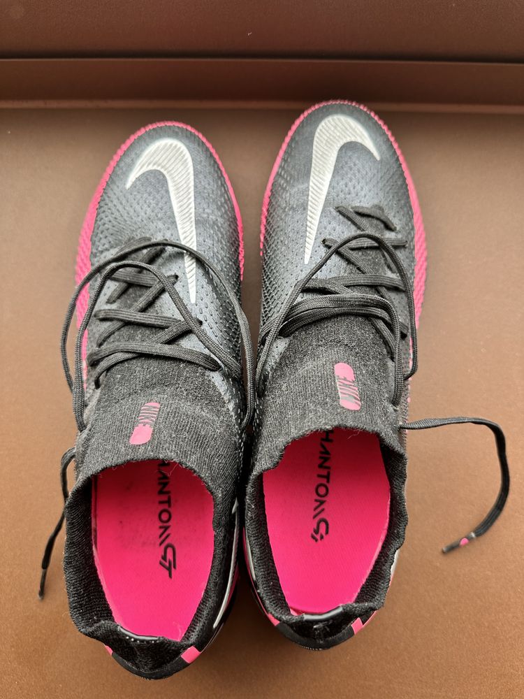 Chuteiras Nike  como novas