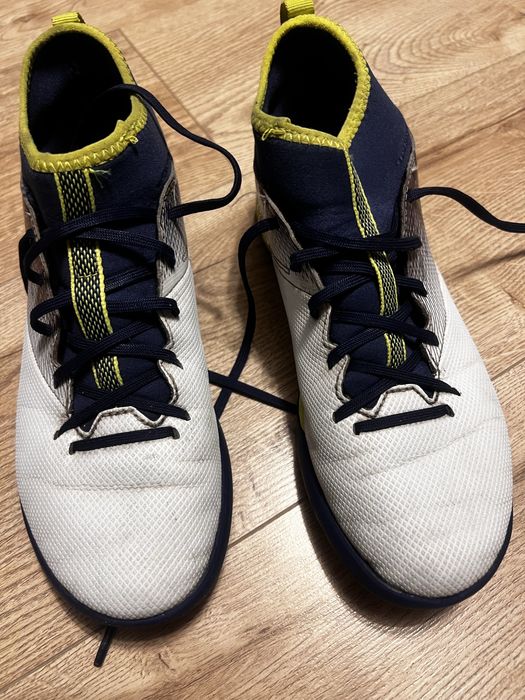Sprzedam turfy buty do gry w piłkę dla dziecka długość wkładkk 22,5 c