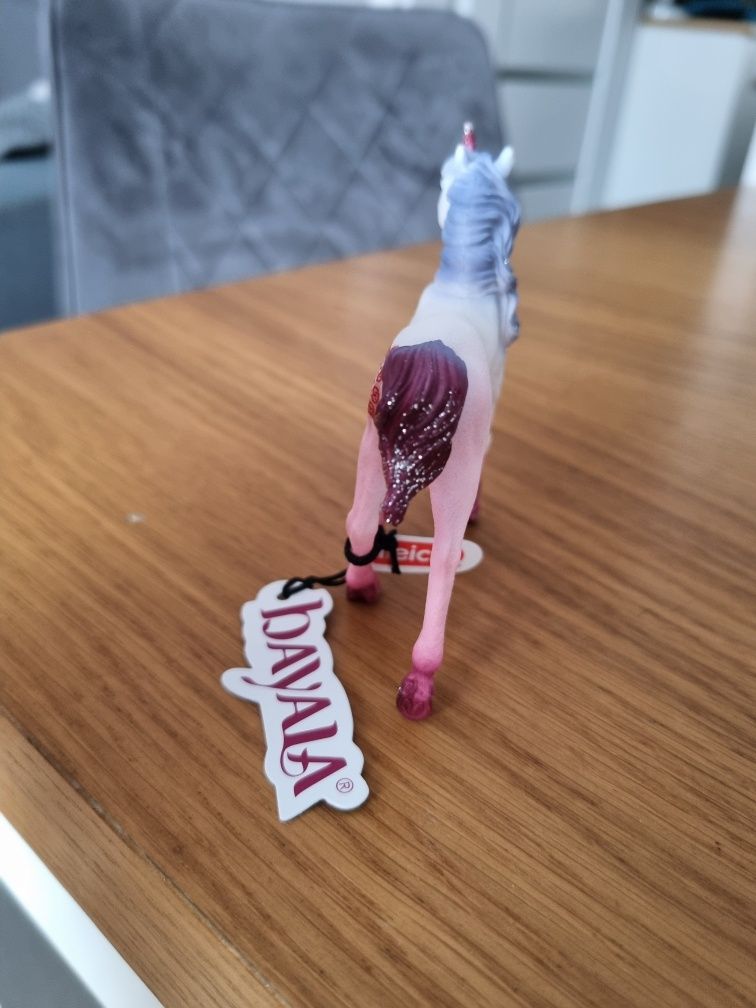 Źrebak schleich bayala jednorożec 70716