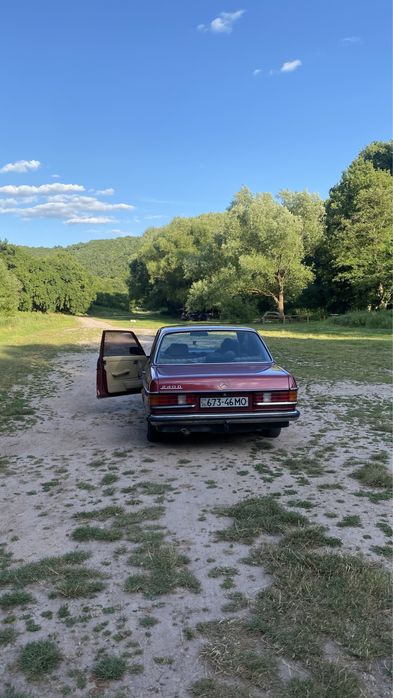 Mercedes benz 200d мерс 123 w123 огірок огурец