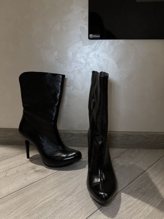 Ботінки Ботильйон. чорні зимові на каблуку