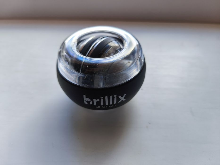 Продам Тренажер Для Кистей рук Brillix gyro power ball