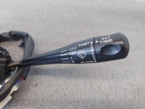 Conjunto / manetes de luzes e limpa vidros MITSUBISHI Lancer IV Hatchb