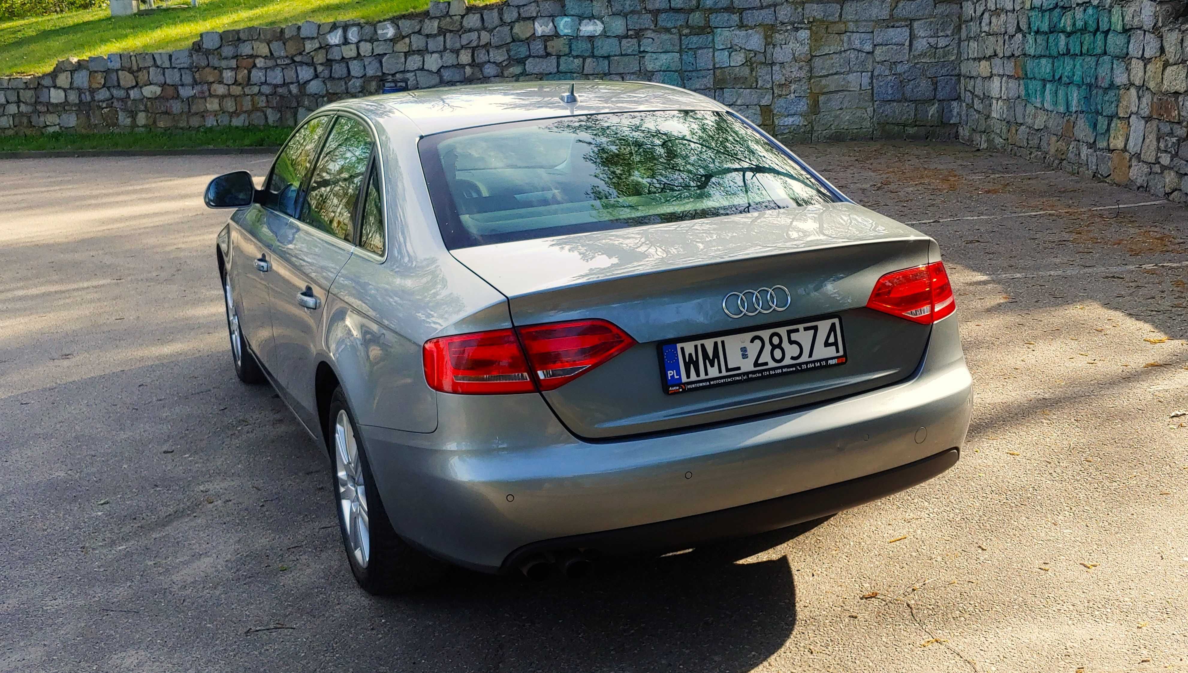 Audi A4 B8 Sedan Manual Navi Bixenon Nowy rozrząd Bez wady olejowej