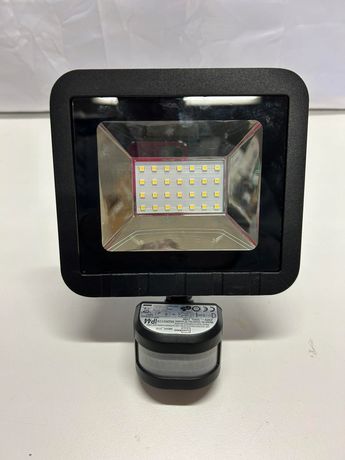 LIVARNO HOME Reflektor LED z czujnikiem ruchu 24W