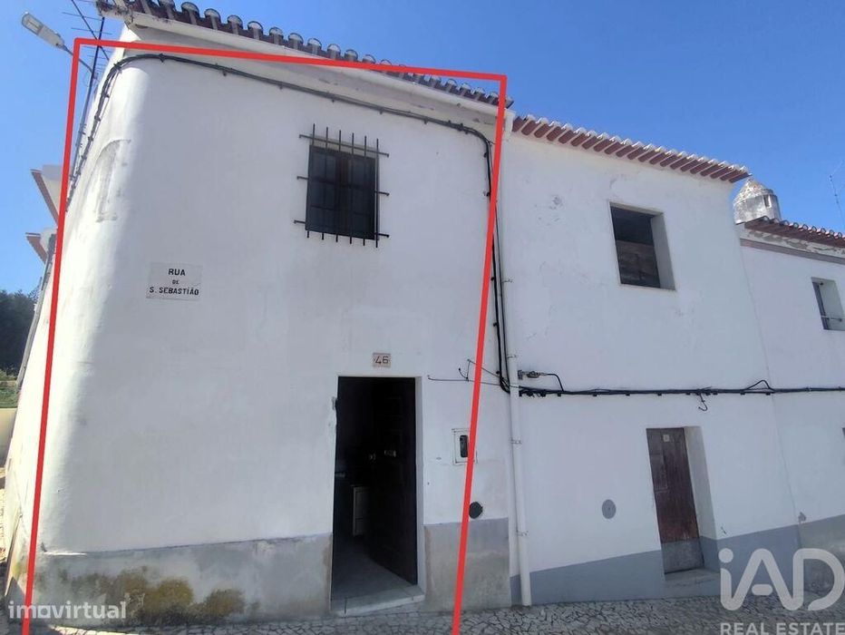 Casa tradicional T2 em Borba (Matriz) de 56,00 m2