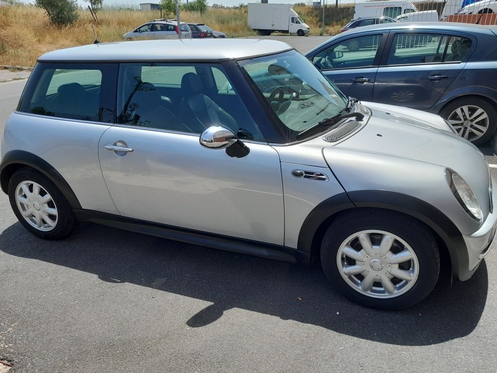 Mini Cooper D R50