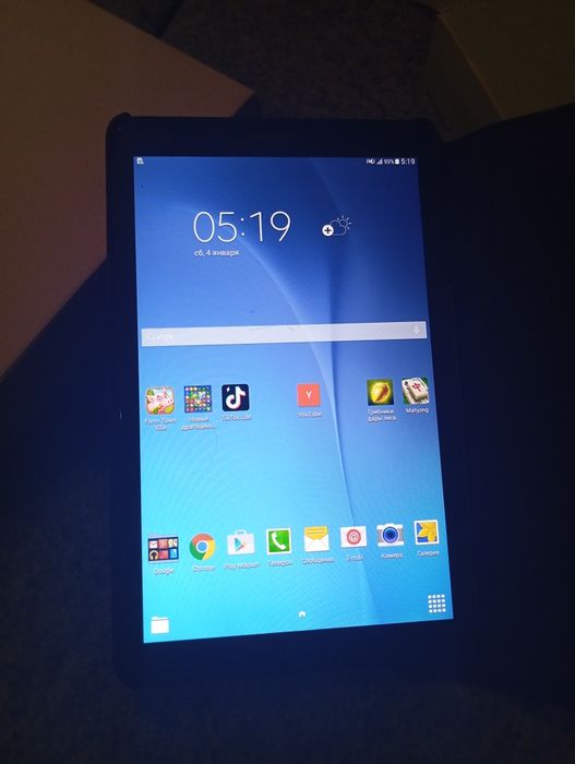 Планшет Samsung Galaxy Tab E