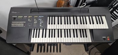 Organy Yamaha M-10 ELECTONE