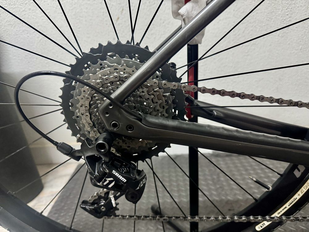 Gravel Specialized Diverge carbono
