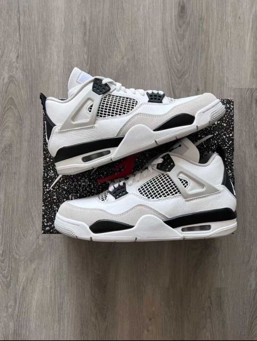 Buty Trampk Jordan 4 Retro military black R.38