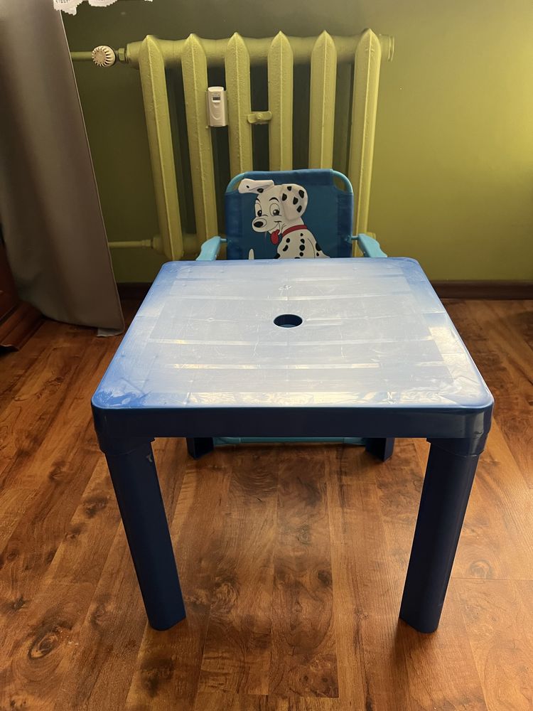 Krzesełko skladane + stolik składany dla dzieci