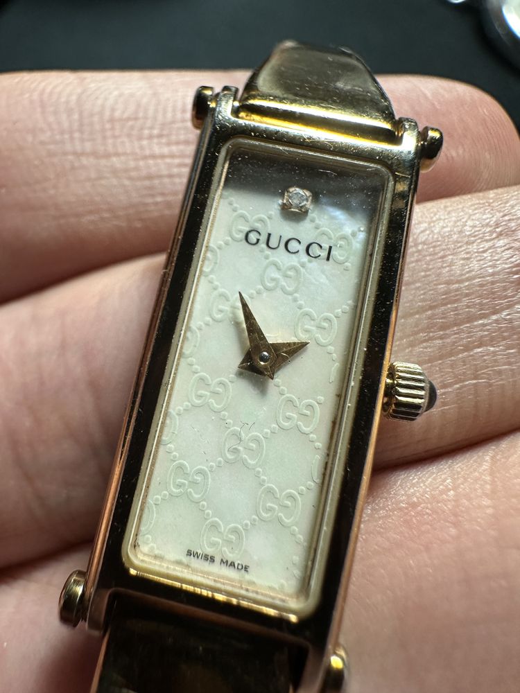 Zegarek Gucci 1500L różowy skorupa 1P diamentowy