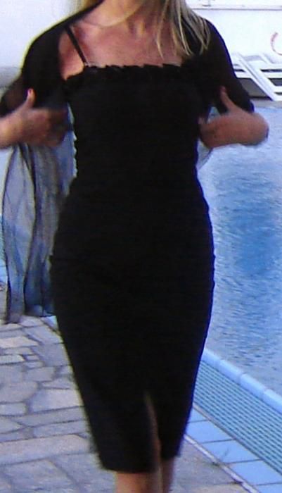 Sukienka czarna Morgan Francja rozporek z przodu