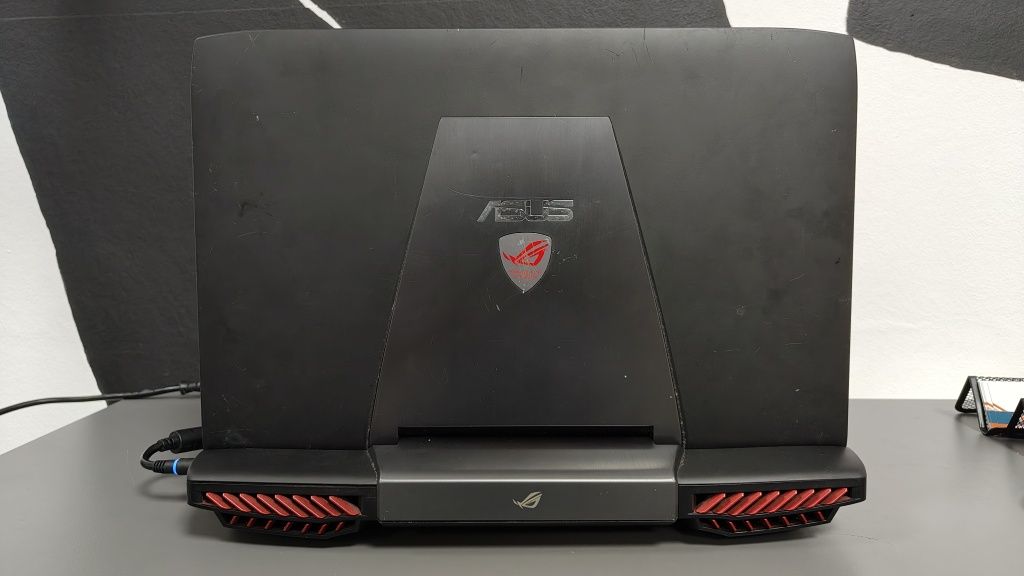 На запчастини. Asus ROG G751J GTX980/i7-4710hq