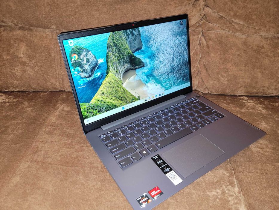 Lenovo Ideapad 3 Ryzen 3 AMD Ryzen 256 SSD 12 GB RAM