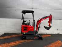 Mini escavadora giratórias / 1800 kg