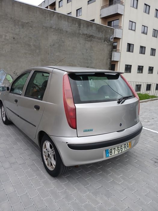 Fiat punto ano 2001