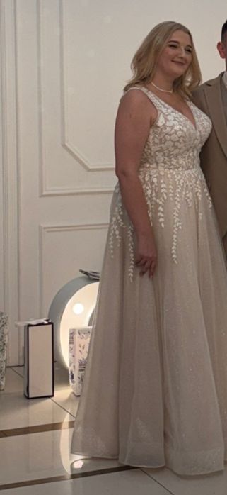 Suknia ślubna na sprzedaż