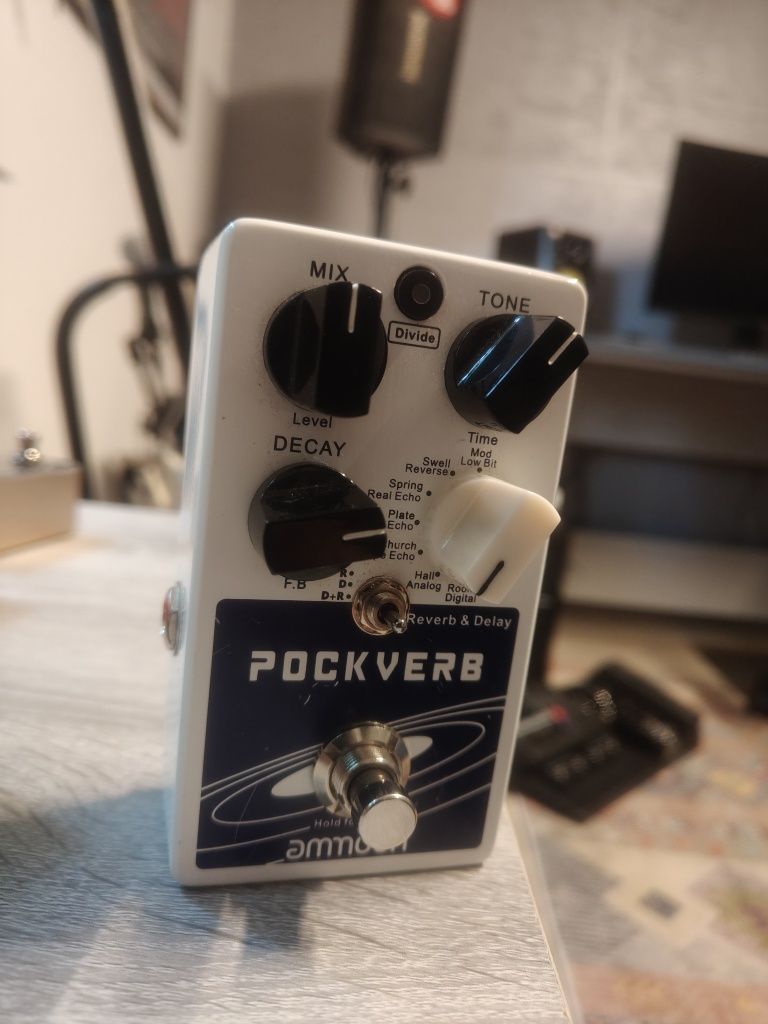 Efekt gitarowy POCKVERB  delay + reverb tap tempo
