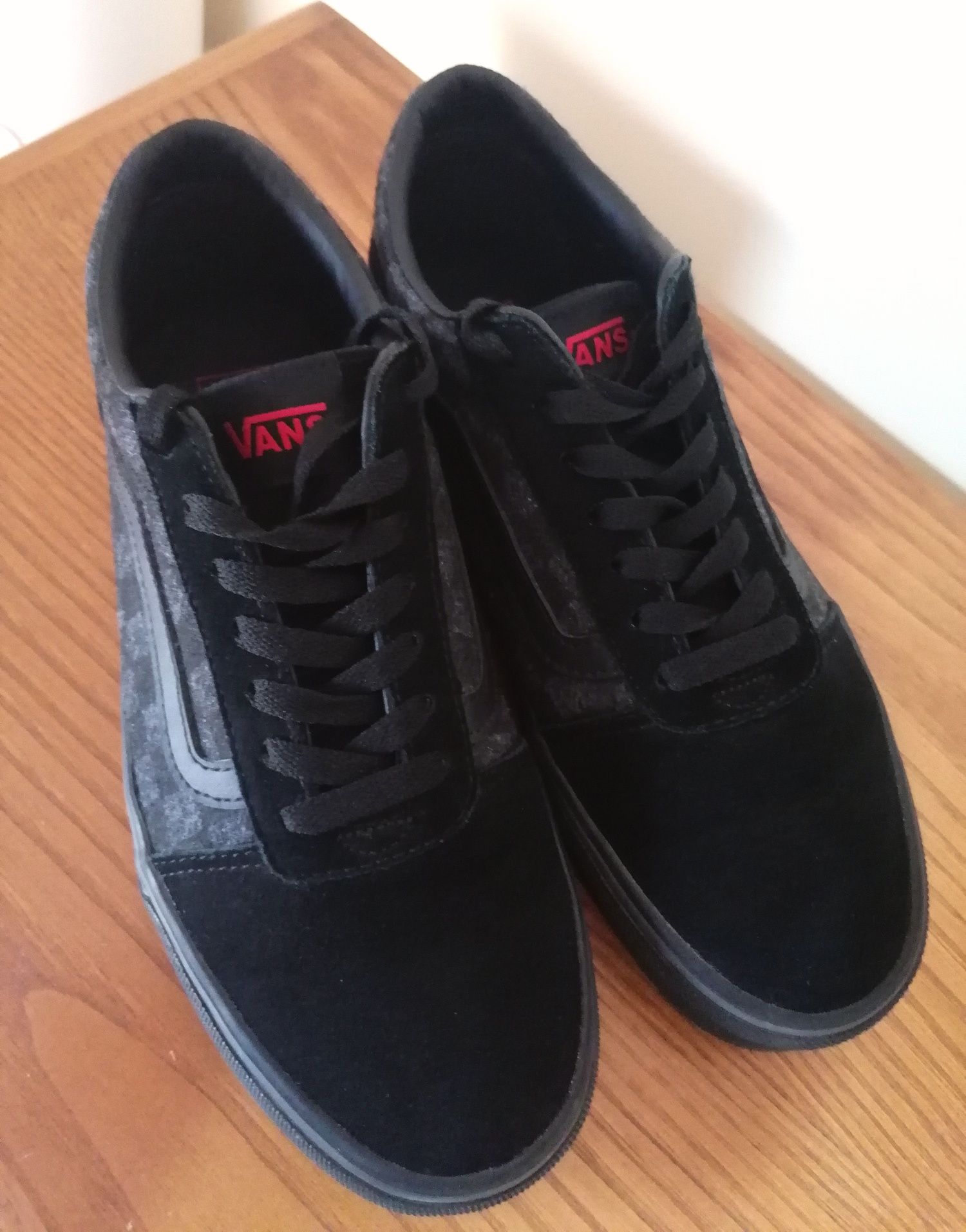 Vans Old Skool 41 (edição limitada) - IMPECÁVEIS