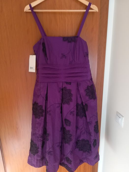 Vestido de cerimónia, novo.