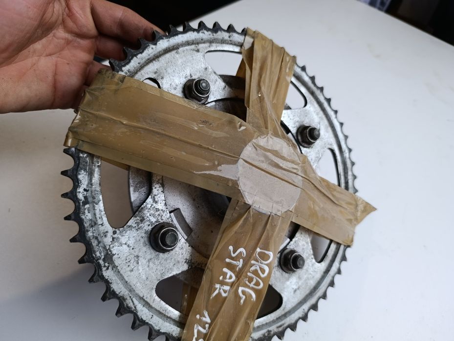 Zabierak Yamaha drag Star 125 zębatki zębatka tył tylni tylna napęd L4