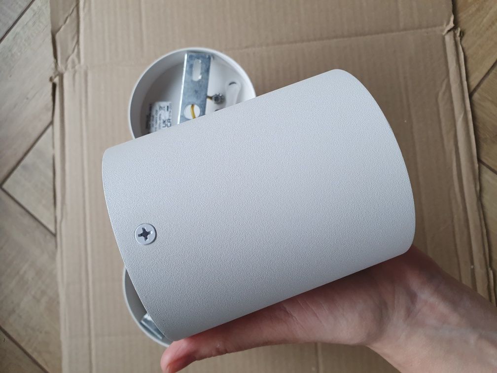 Lampa tuby sufitowe białe GU10 10,5 cm  stan idealny