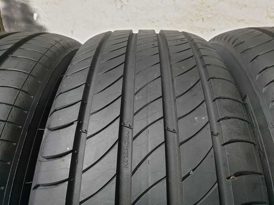 Cztery Opony letnie Demo 215/55R17 6,9mm Michelin Primacy 4 2023r
