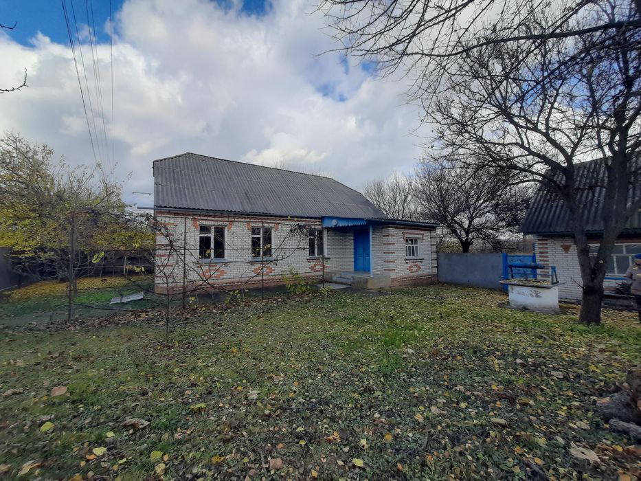 Продам будинок в селі Бобрик