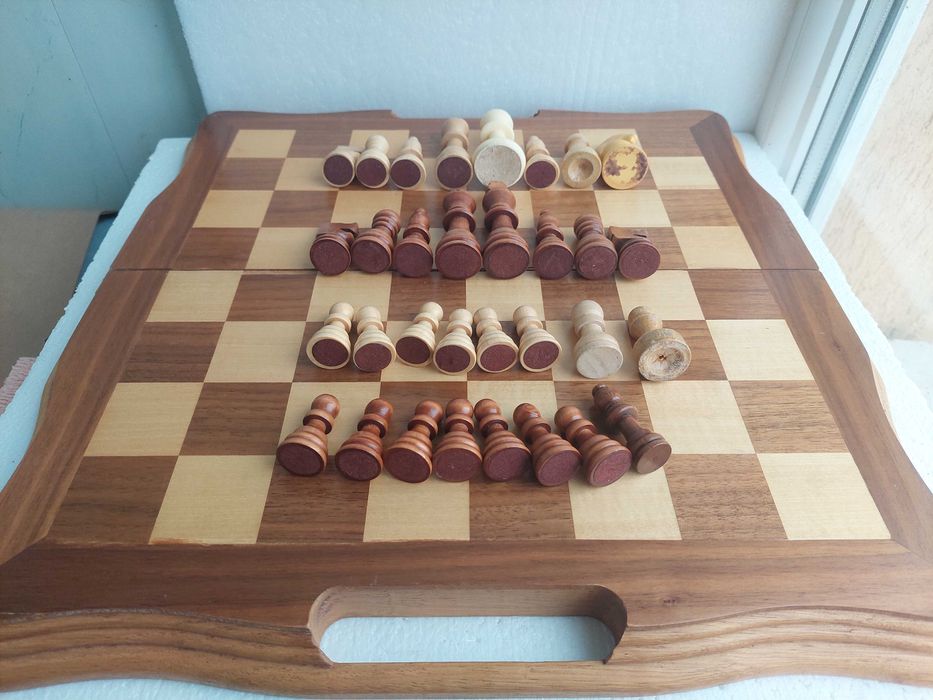 Шахматы- кейс деревянные