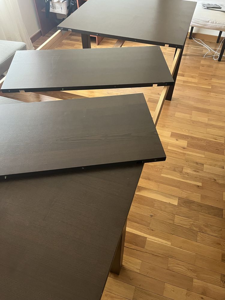 Mesa de jantar c/ 6 cadeiras