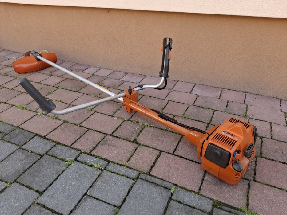 Kosa spalinowa Husqvarna 225R 225 R super stan