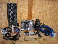 Komputer MSI 4 GB ram intel GPU Astro A10 akcesoria