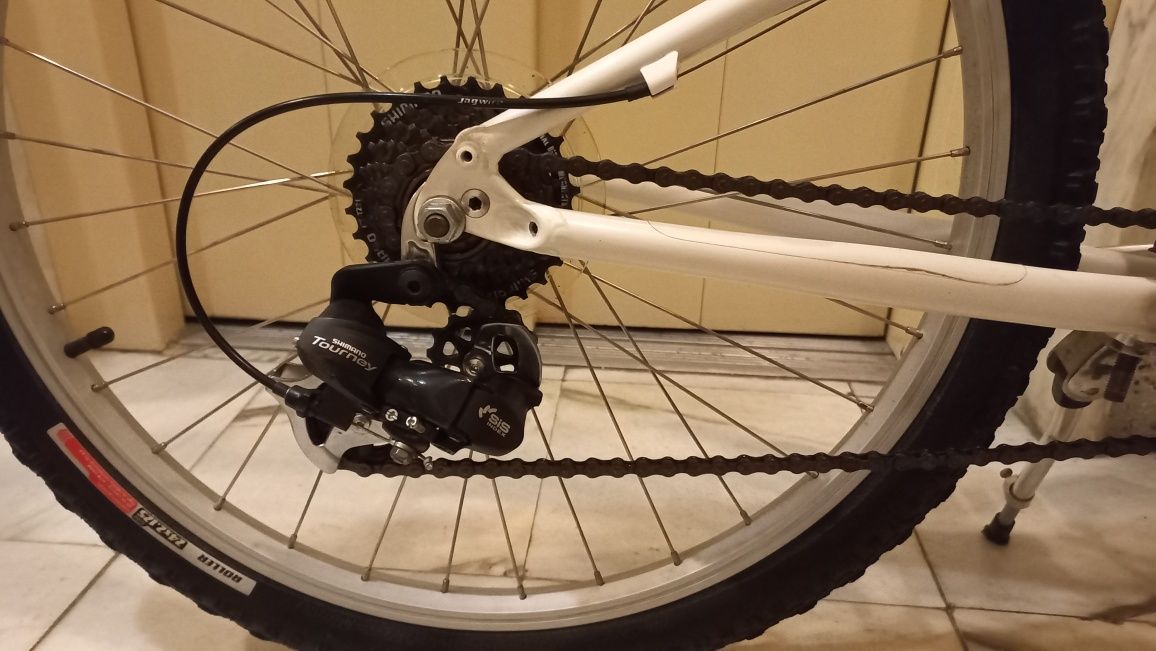 Bicicleta Specialized Hotrock roda 24