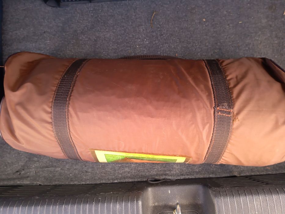 Namiot 2 osobowy z tropikiem.