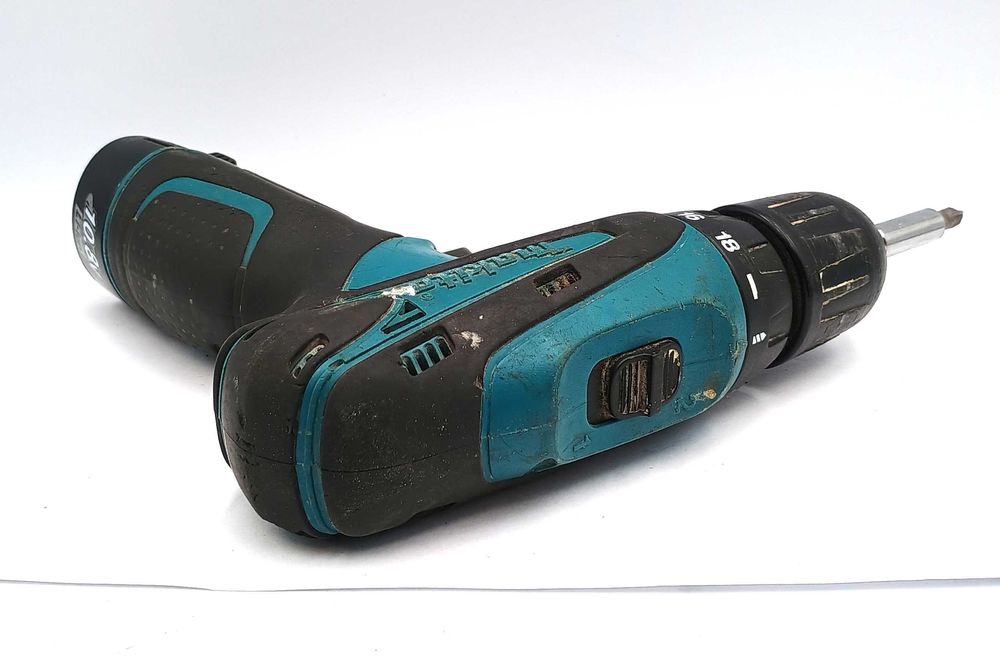 Wkrętarka Makita DF330D+ Akumulator 10,8V+ Ładowarka DC10WA